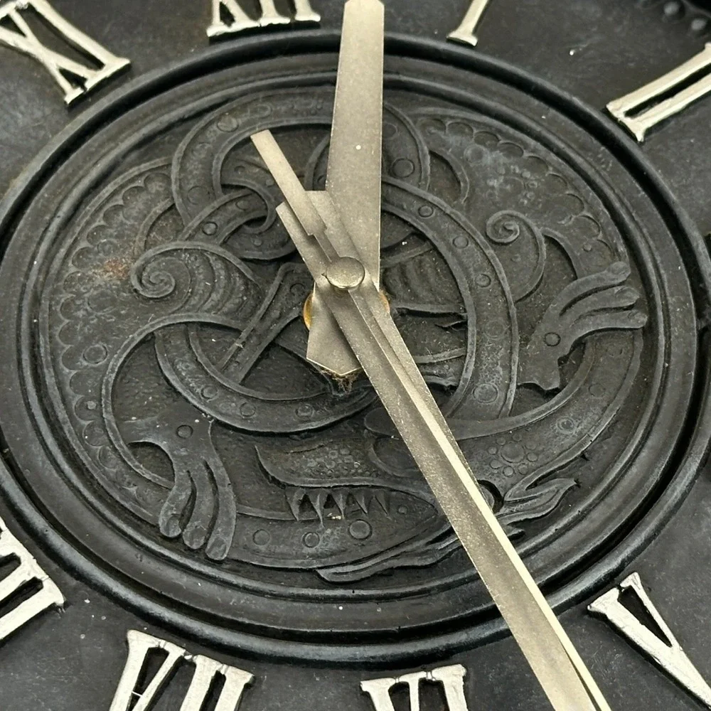 Penhurst Dragon Clock - Gothic Medieval By artist Liam Manchester TESTED & WORKS